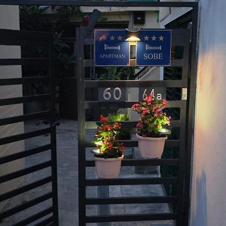 Guest House Varos Split Exterior photo